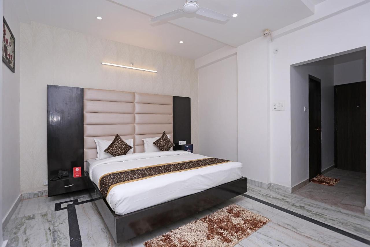 לקנאו Capital O 10060 Hotel The Leaf מראה חיצוני תמונה