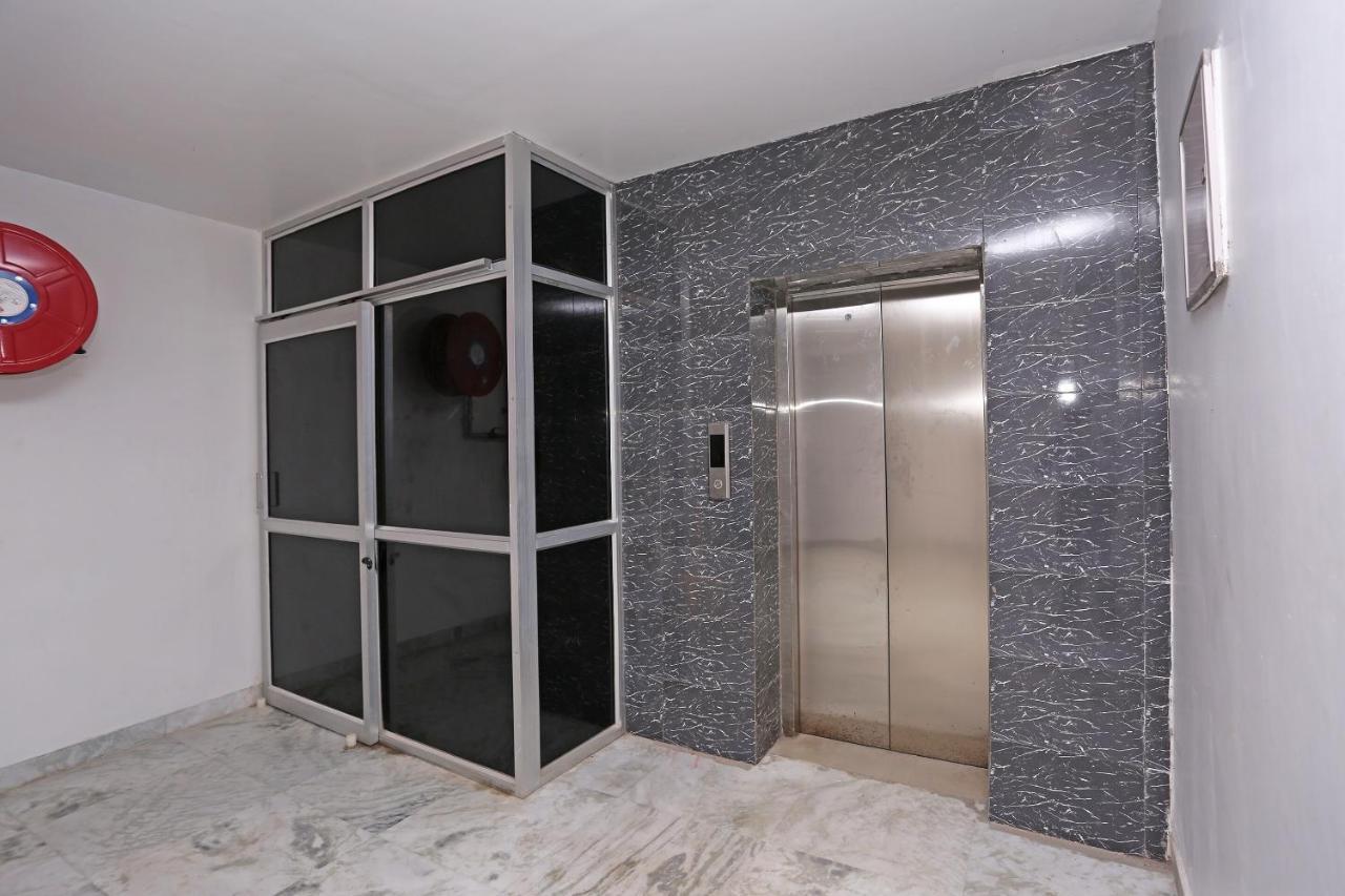 לקנאו Capital O 10060 Hotel The Leaf מראה חיצוני תמונה