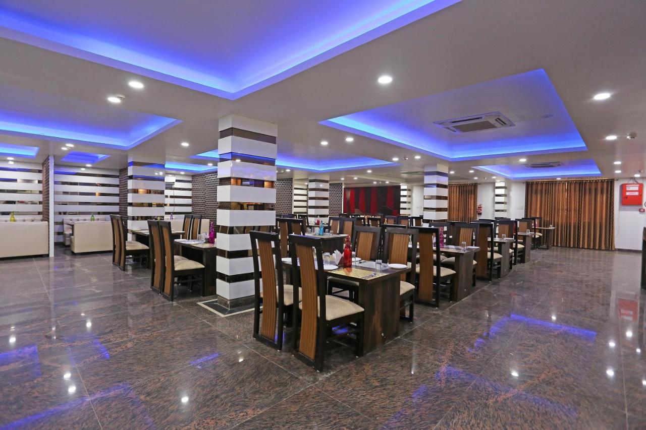 לקנאו Capital O 10060 Hotel The Leaf מראה חיצוני תמונה